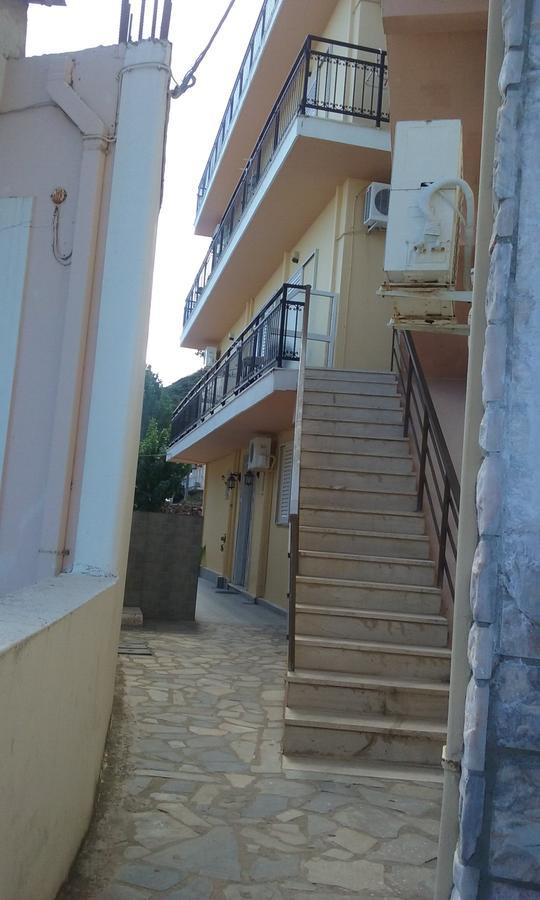 Poros House Hotel Exterior photo